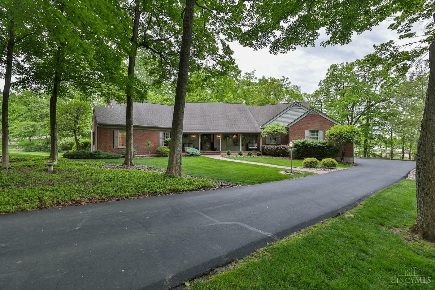 Property Photo:  6024 Squirrelwood Court  OH 45247 