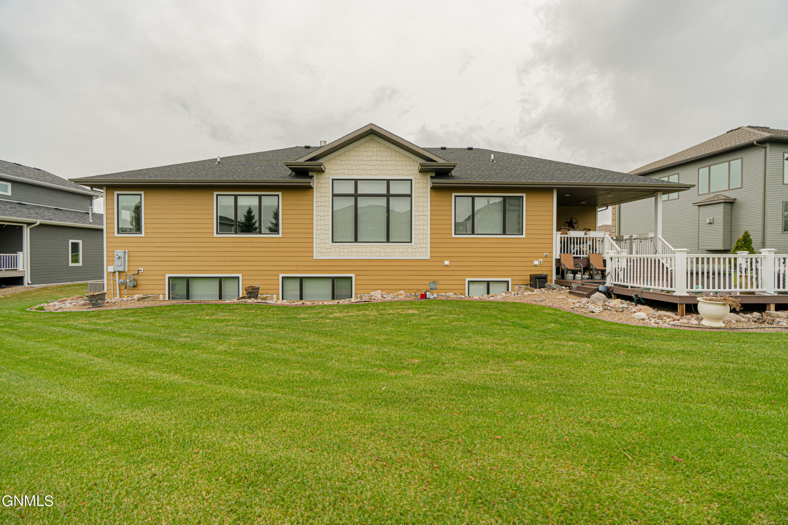 Property Photo:  3605 Chisholm Place  ND 58503 