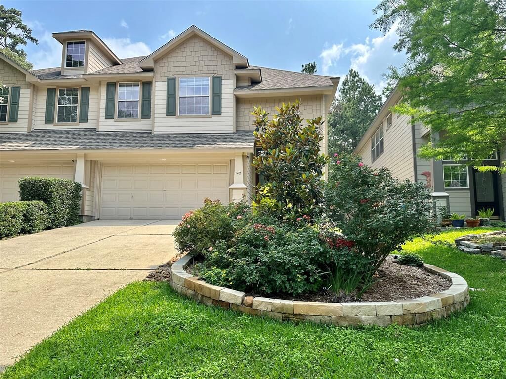 Property Photo:  142 Ledgestone Place  TX 77382 