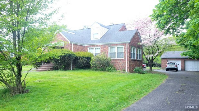 Property Photo:  1635 Ratzer Road  NJ 07470 