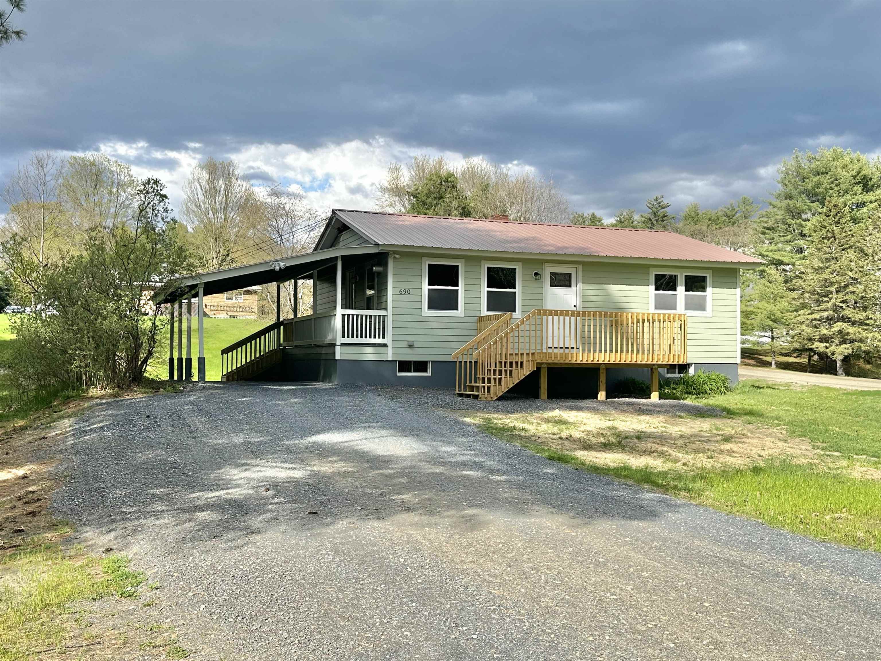 Property Photo:  690 Tenney Hill Road  VT 05030 