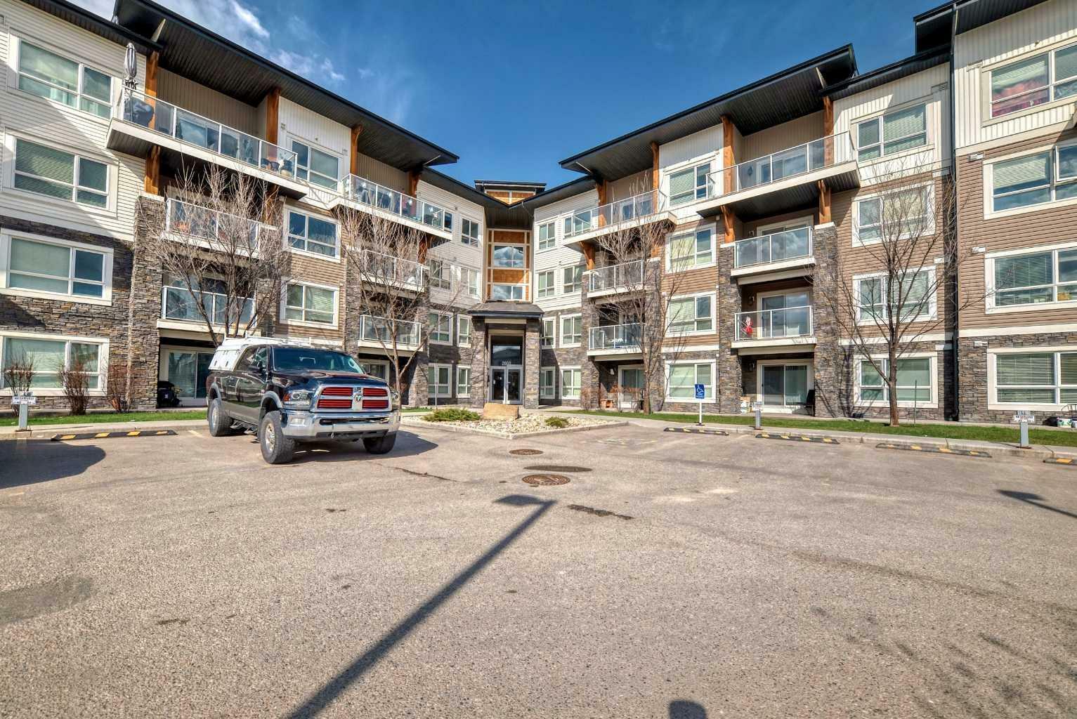 Property Photo: 2217, 240 Skyview Ranch Road NE 2217 AB T3N 0P4