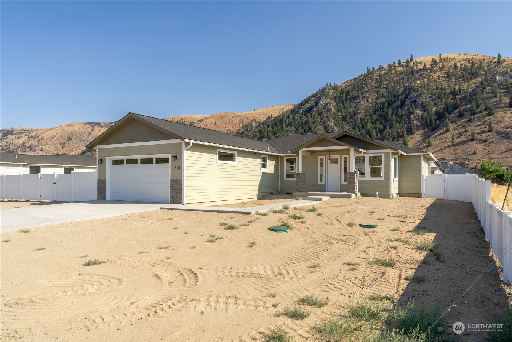 Property Photo:  3850 Stayman Flats Road  WA 98816 