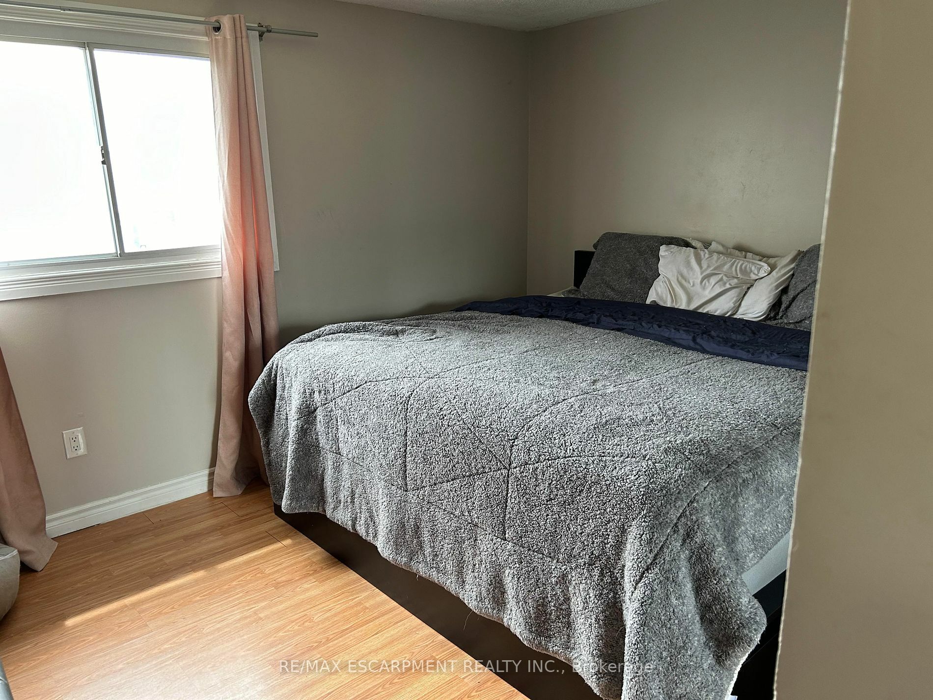 Property Photo:  50 Bell Manor Dr 28  ON N2Z 0B3 
