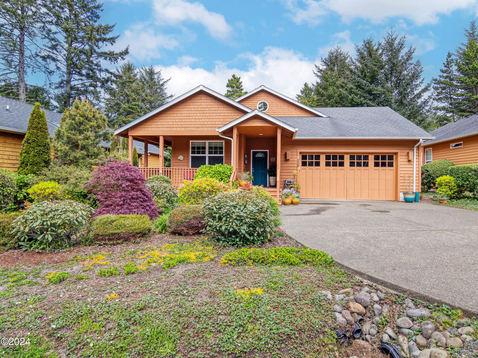 Property Photo:  259 Nesting Glade  OR 97341 