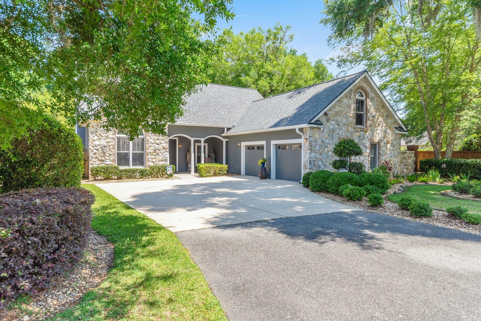 Property Photo: 5219 NW 57th Terrace FL 32653