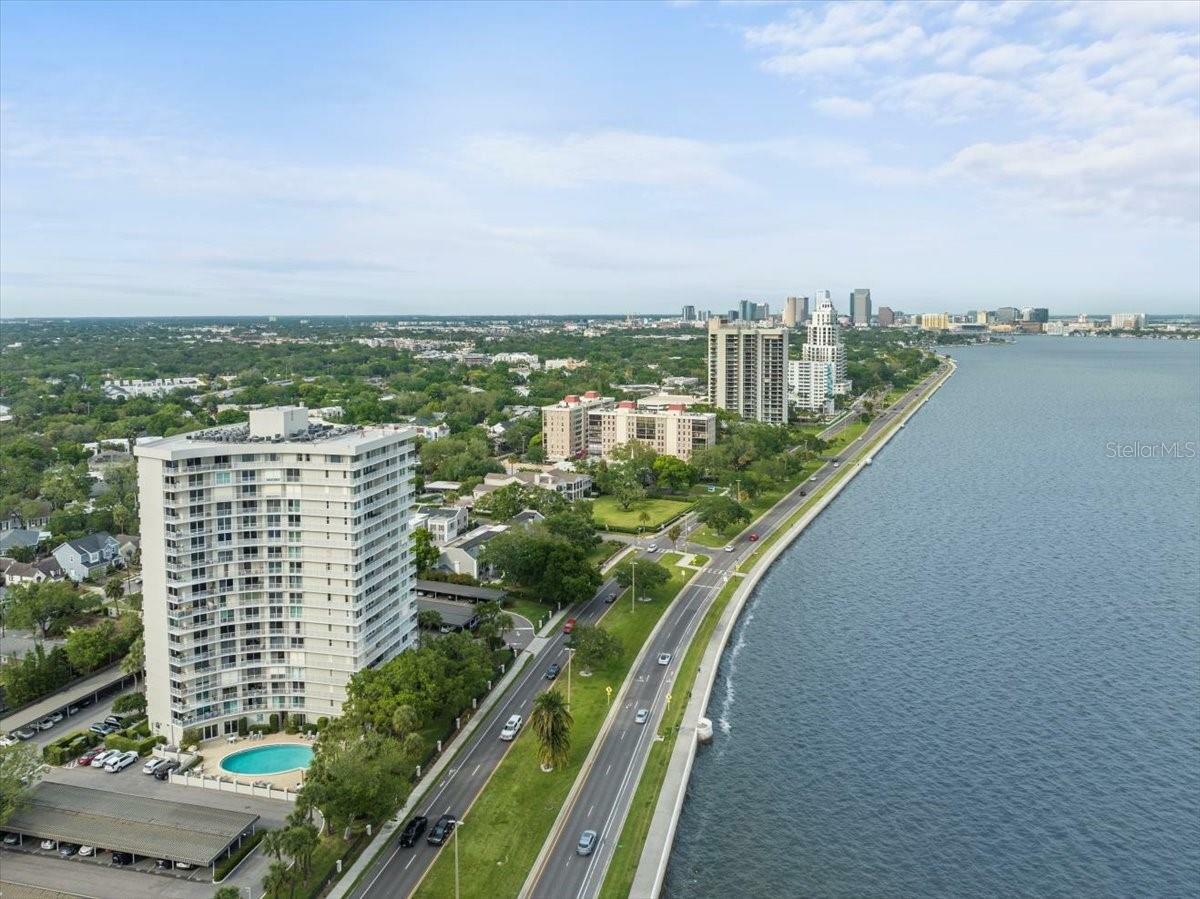 Property Photo:  2611 Bayshore Boulevard 1604  FL 33629 