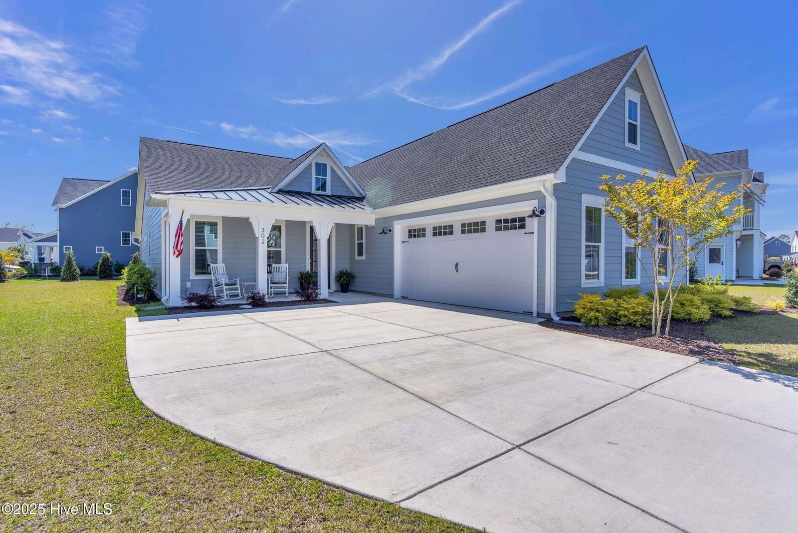 Property Photo: 302 Sailor Sky Way 414 NC 28443