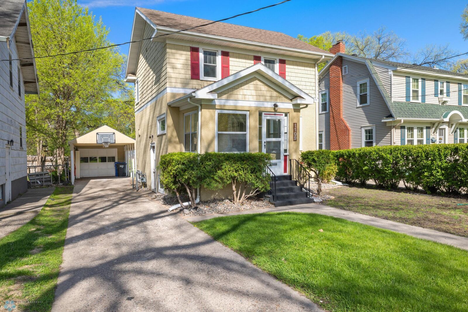 Property Photo: 1109 11th Street S ND 58103