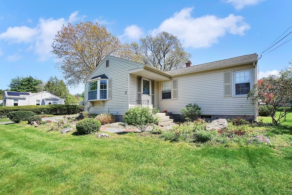 Property Photo: 31 Overlea Dr MA 01119