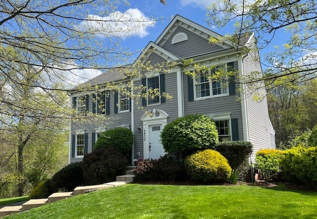 Property Photo:  2430 Willow Oak Drive  PA 15101 