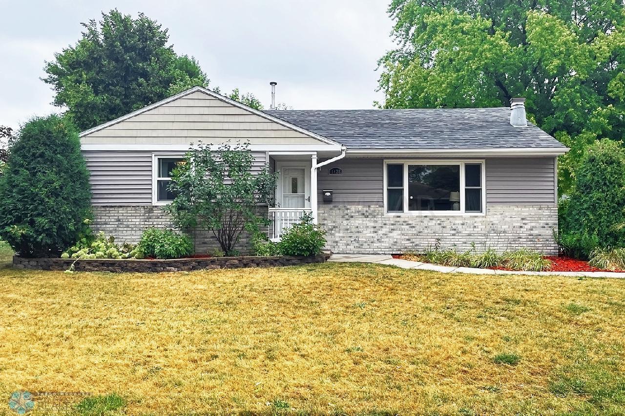 Property Photo: 1428 12 Street S ND 58103