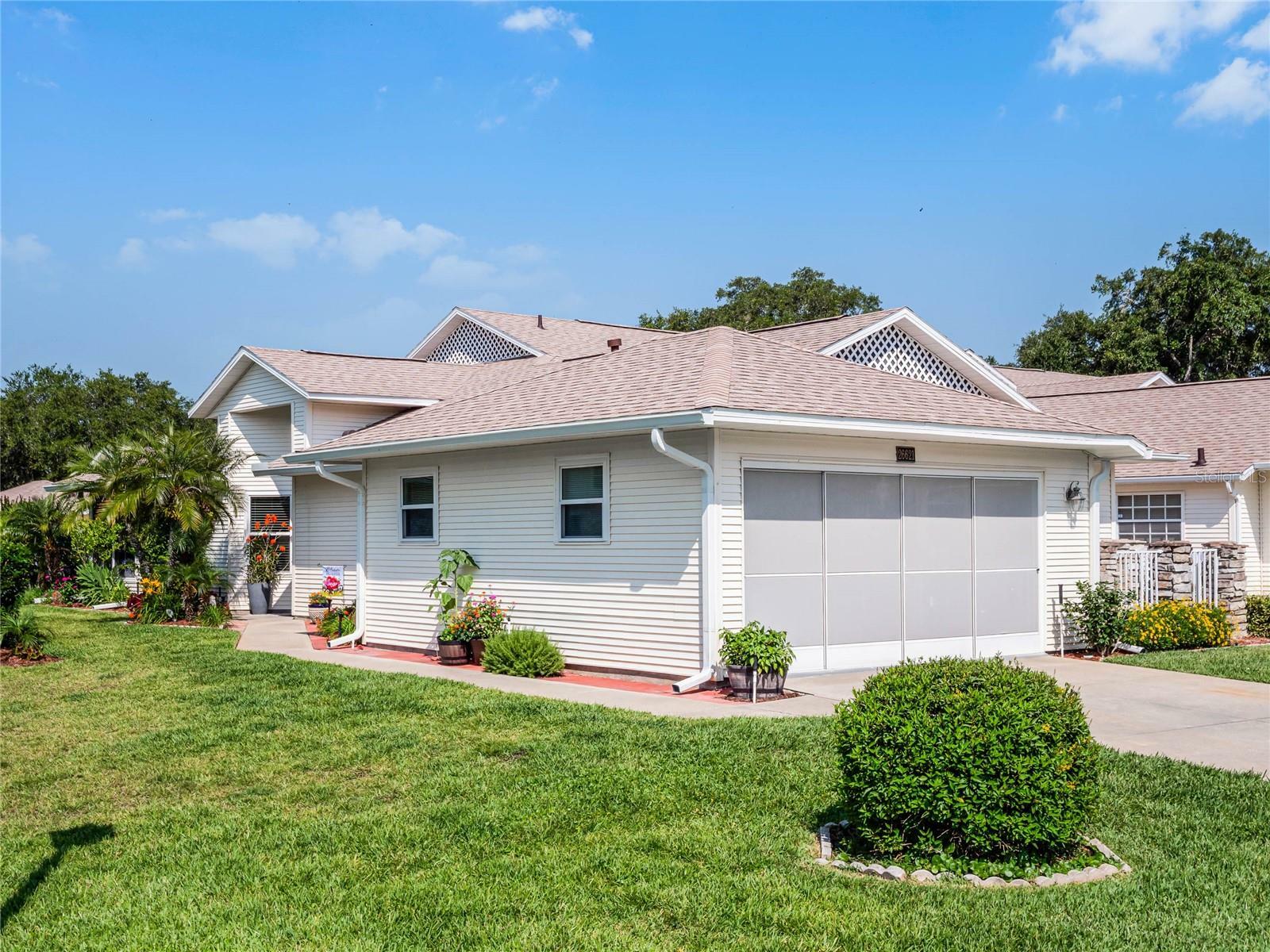 Property Photo:  26621 Racquet Circle  FL 34748 