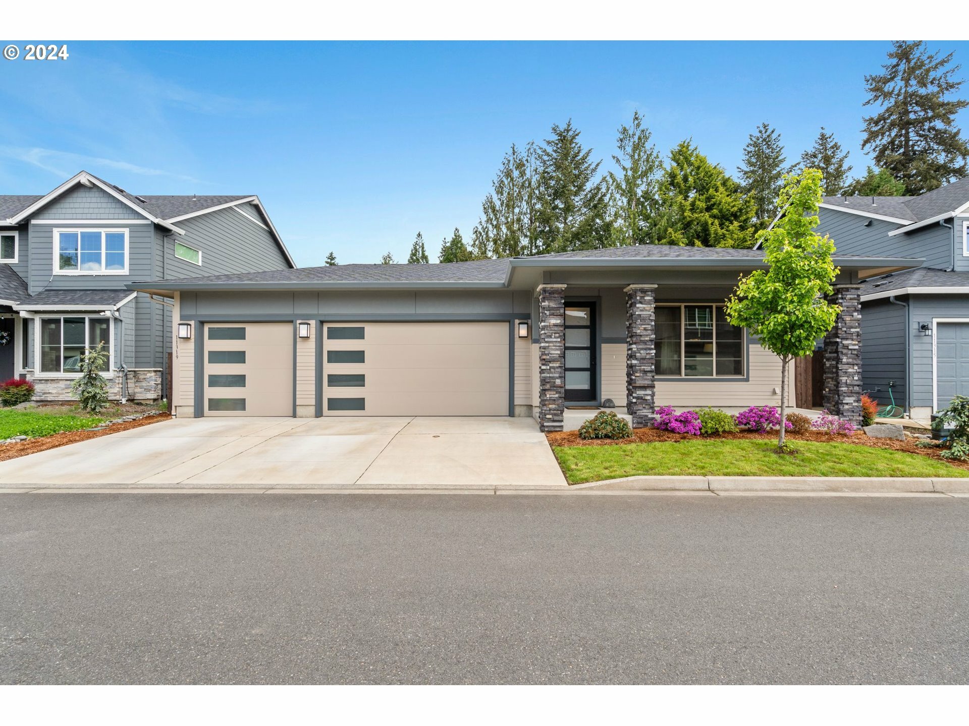 Property Photo:  11319 NE 127th Ct  WA 98682 