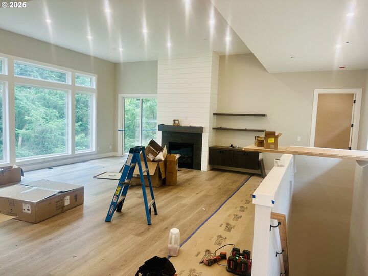Property Photo:  740 Monica Ct  OR 97110 
