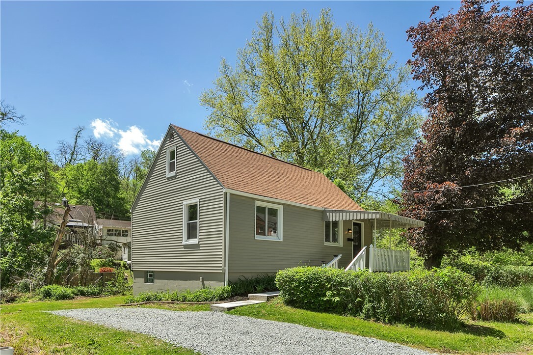 Property Photo:  1008 Universal Rd.  PA 15235 