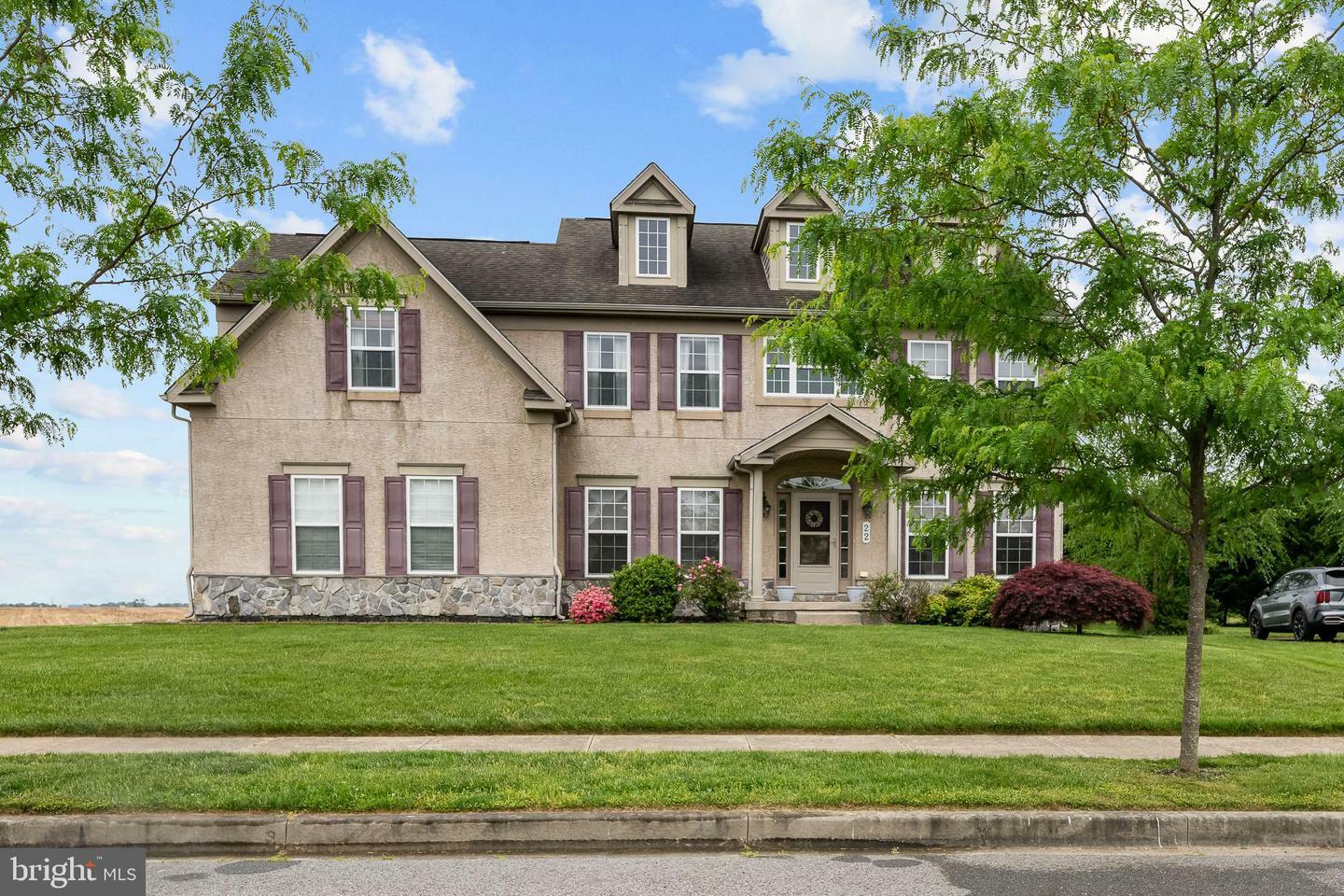 Property Photo: 22 W Kilts Lane DE 19709