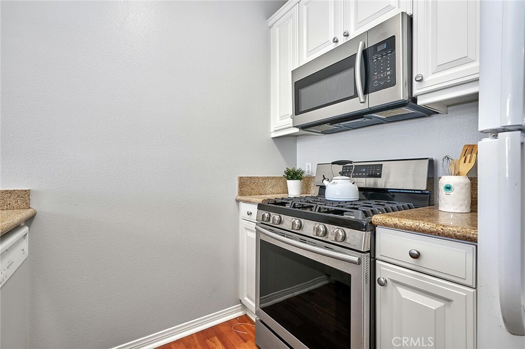 Property Photo:  3120 Sepulveda Blvd 202  CA 90505 