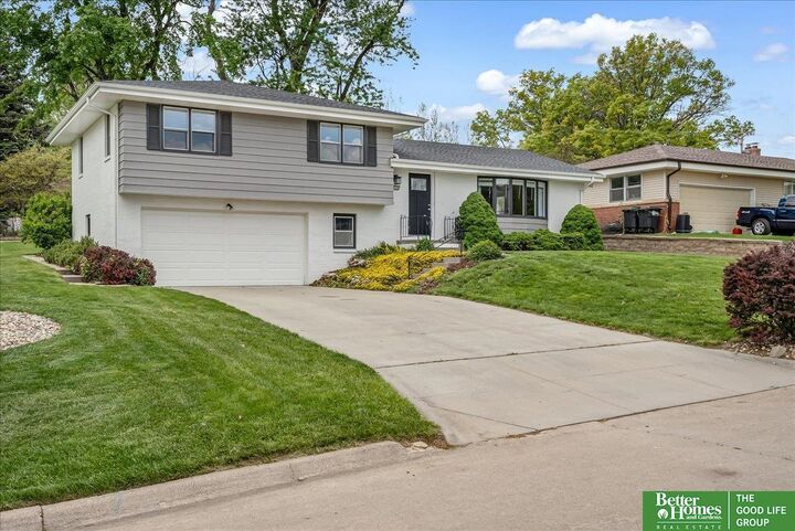 House for sale in Omaha 3606 S 51st Avenue, Omaha, NE 68106