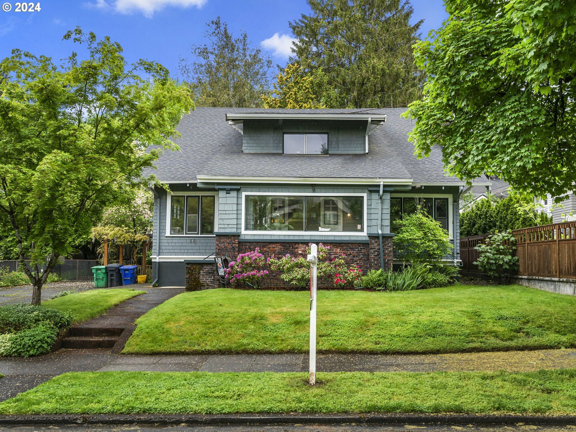 Property Photo:  2625 NE 18th Ave  OR 97212 