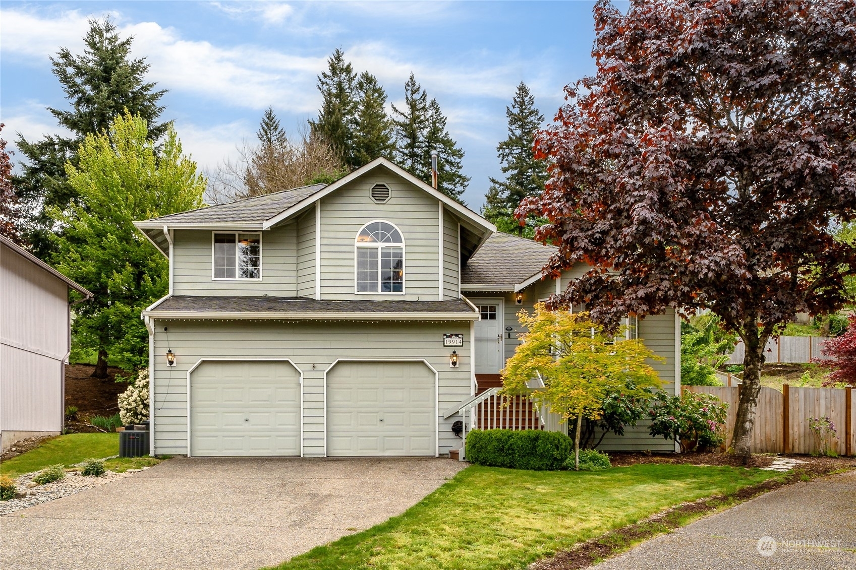 Property Photo:  19914 SE 260th Court  WA 98042 