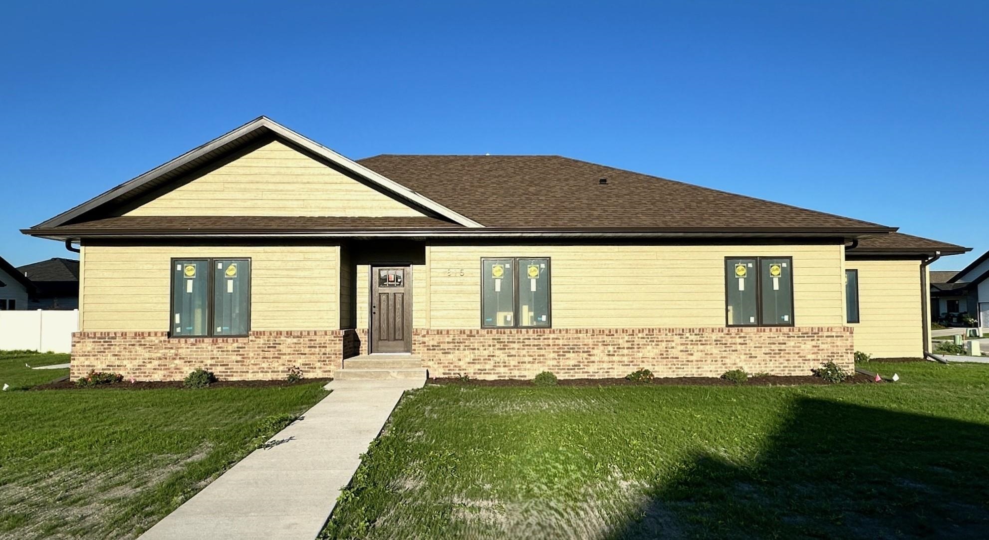 815 Mockingbird Dr  North Platte NE 69101 photo