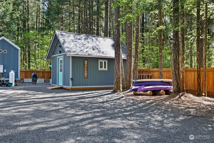 Property Photo:  130 N Kokanee Cove Way  WA 98548 