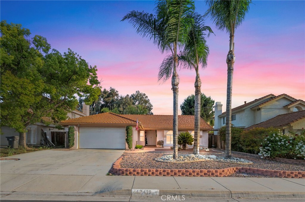 Property Photo:  43419 Alto Drive  CA 92544 