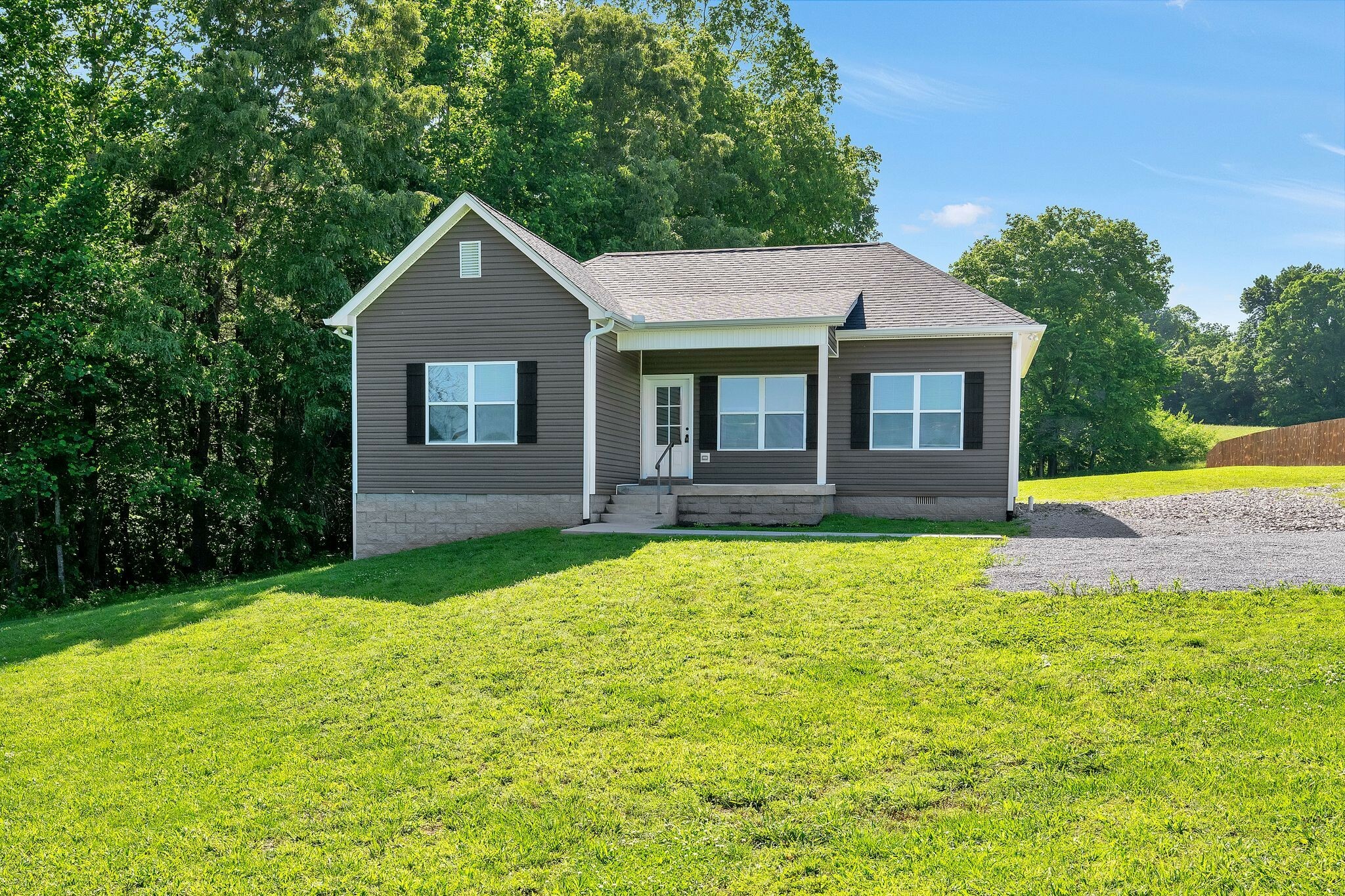 Property Photo: 1226 Columbia Rd TN 37036