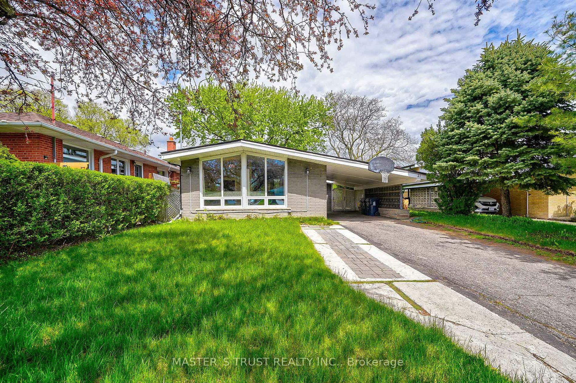 21 Holford Cres  Toronto ON M1T 1L9 photo