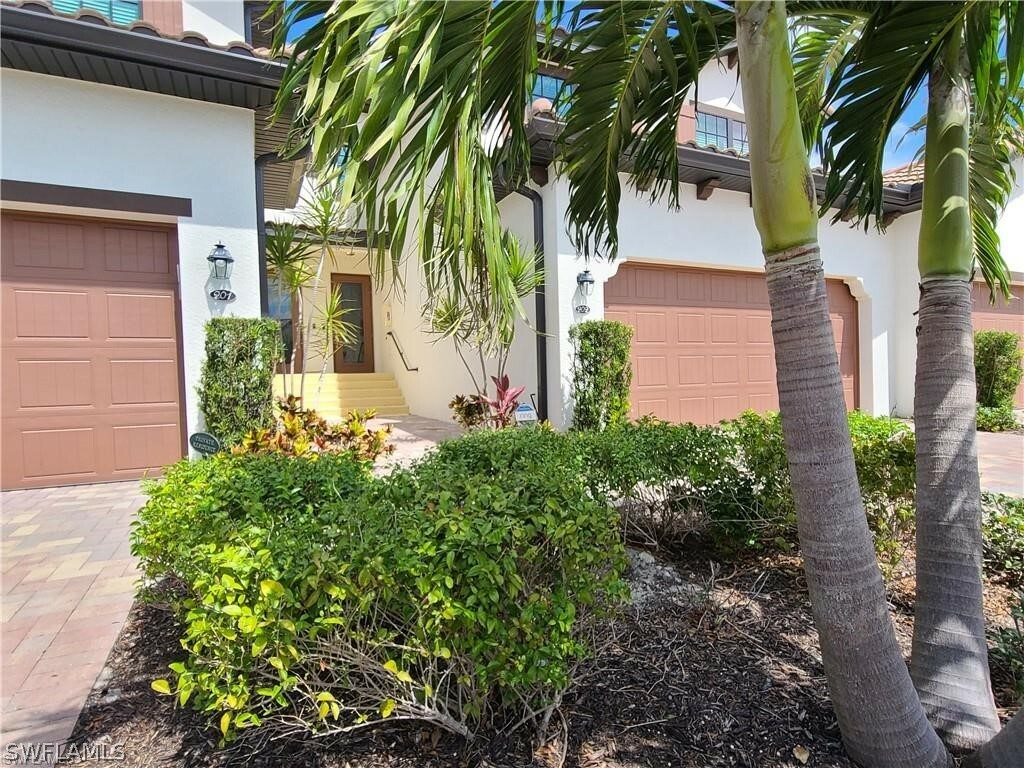 Property Photo:  12048 Hawthorn Lake Drive 202  FL 33913 