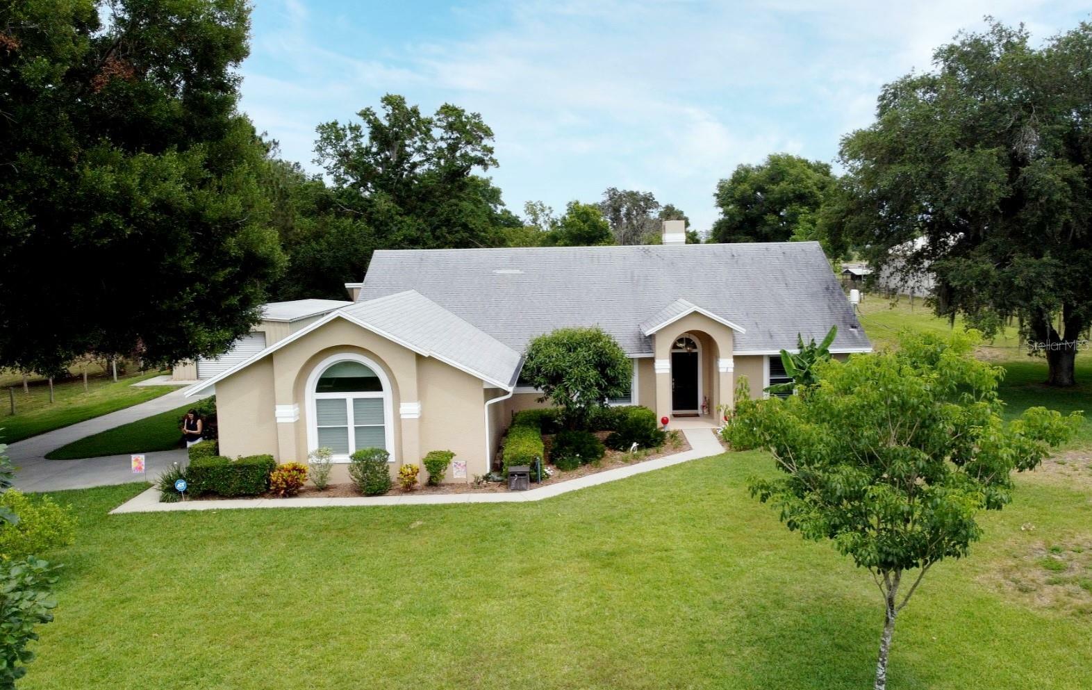 Property Photo:  36510 N Thrill Hill Road  FL 32736 