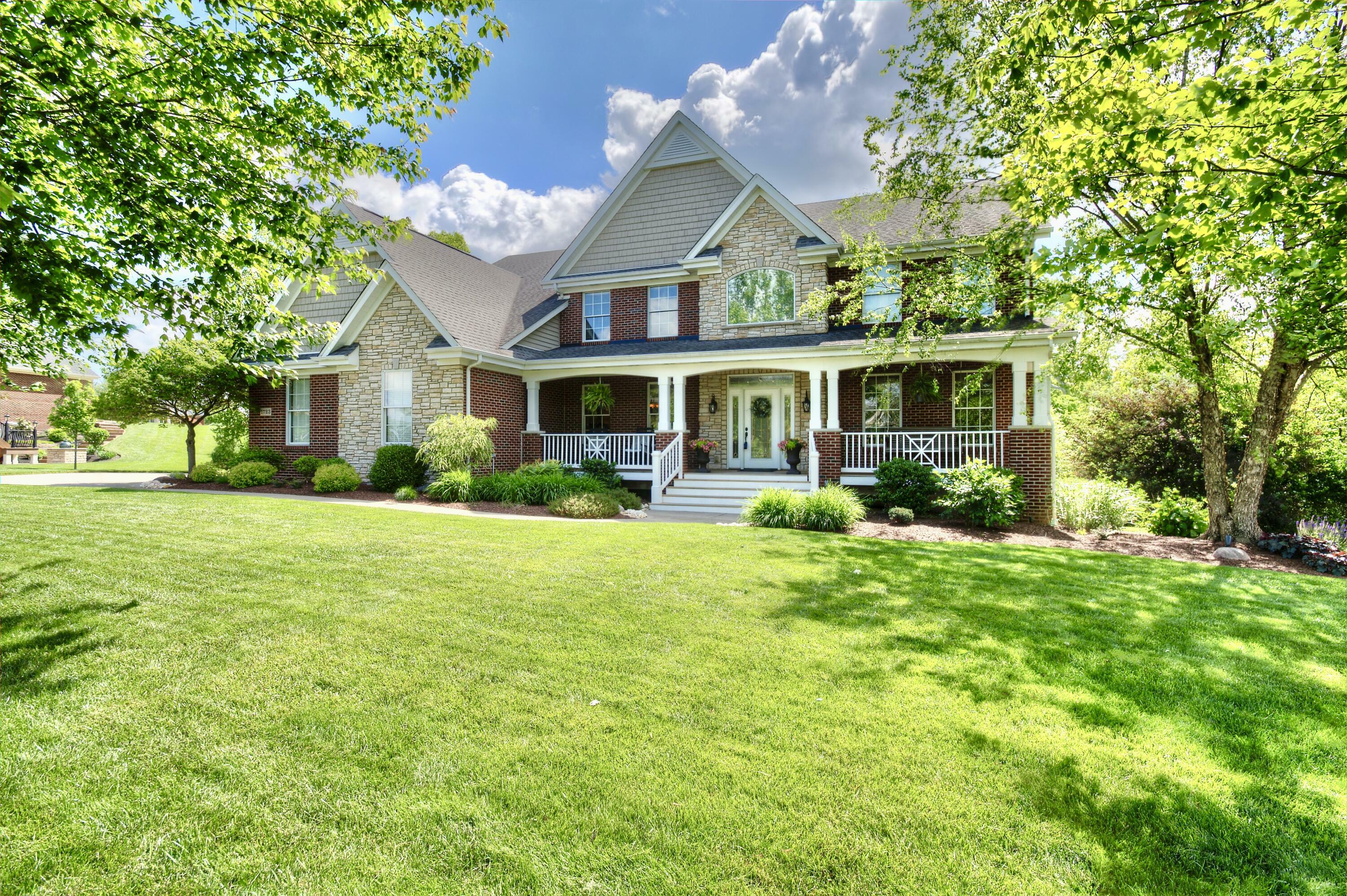 Property Photo:  1723 Coachtrail Drive  KY 41048 