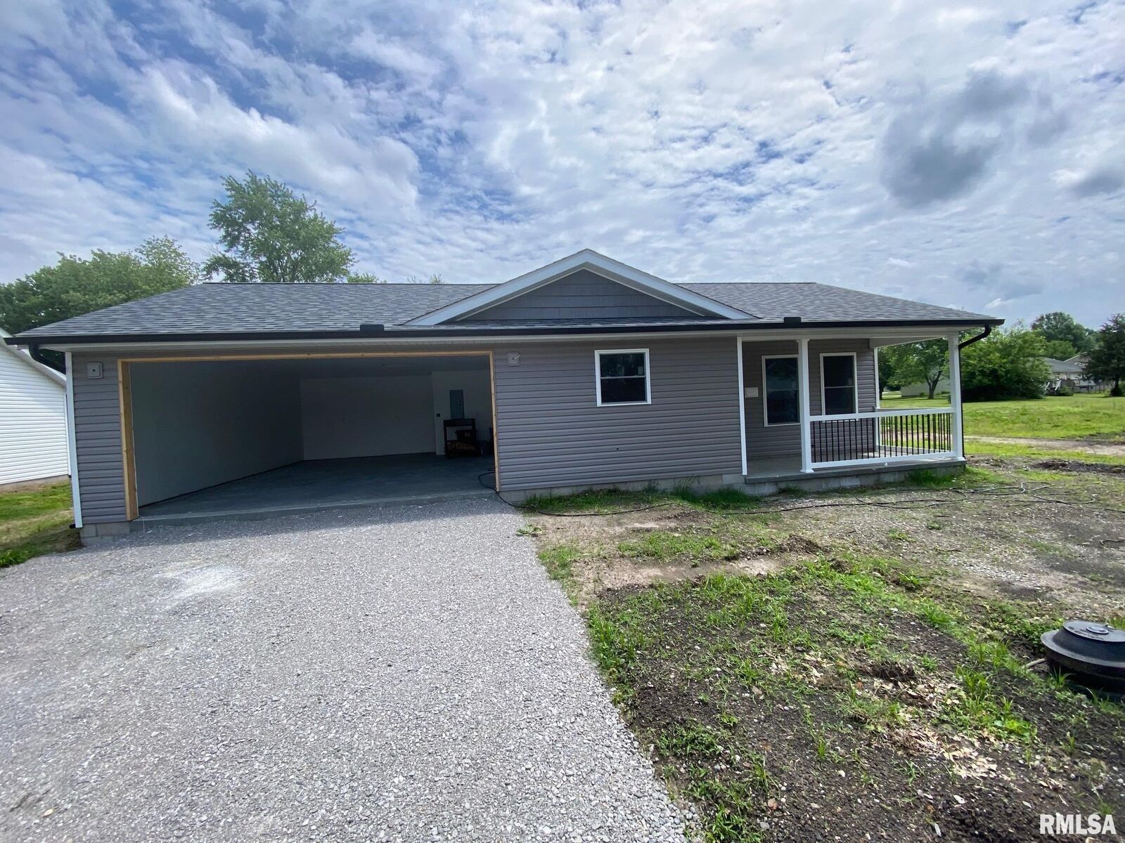 Property Photo: 308 Pennsylvania Avenue IL 62918