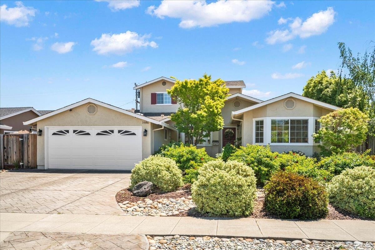 Property Photo:  1686 Ebbetts Drive  CA 95008 