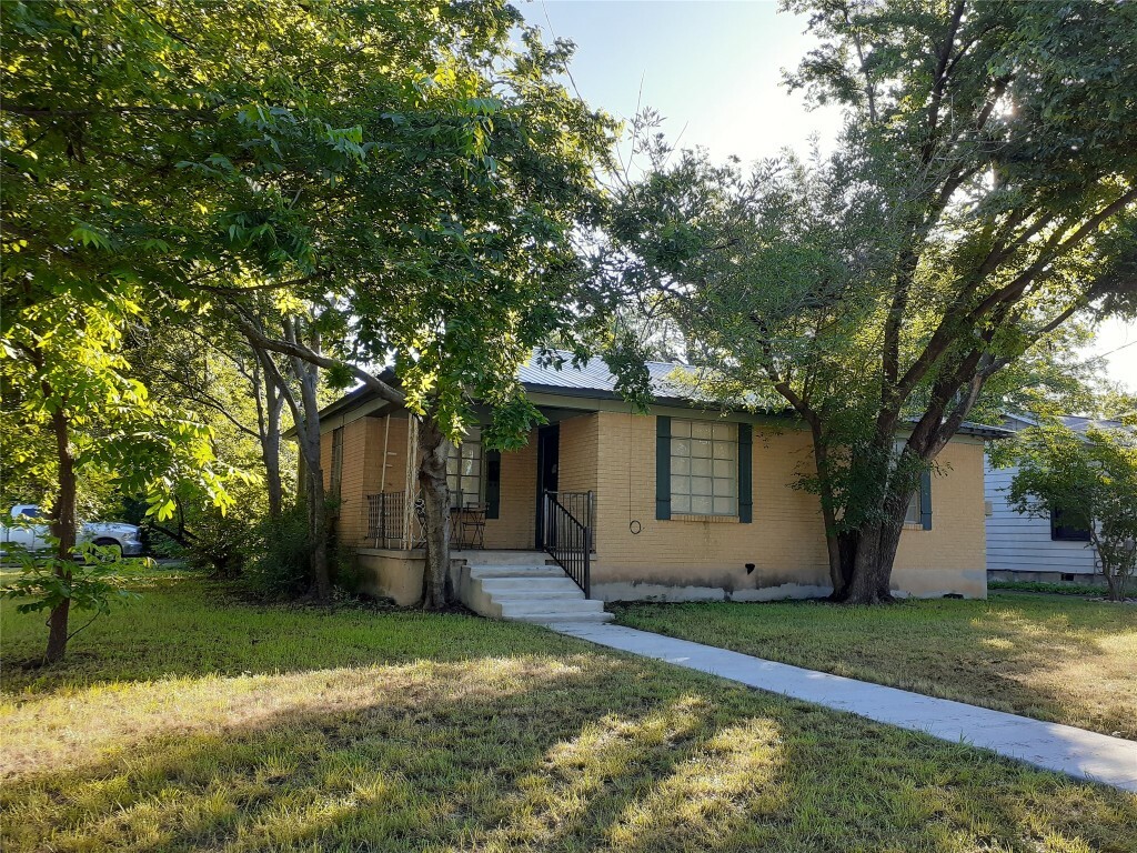 Property Photo:  1314 Cullen Avenue  TX 78757 