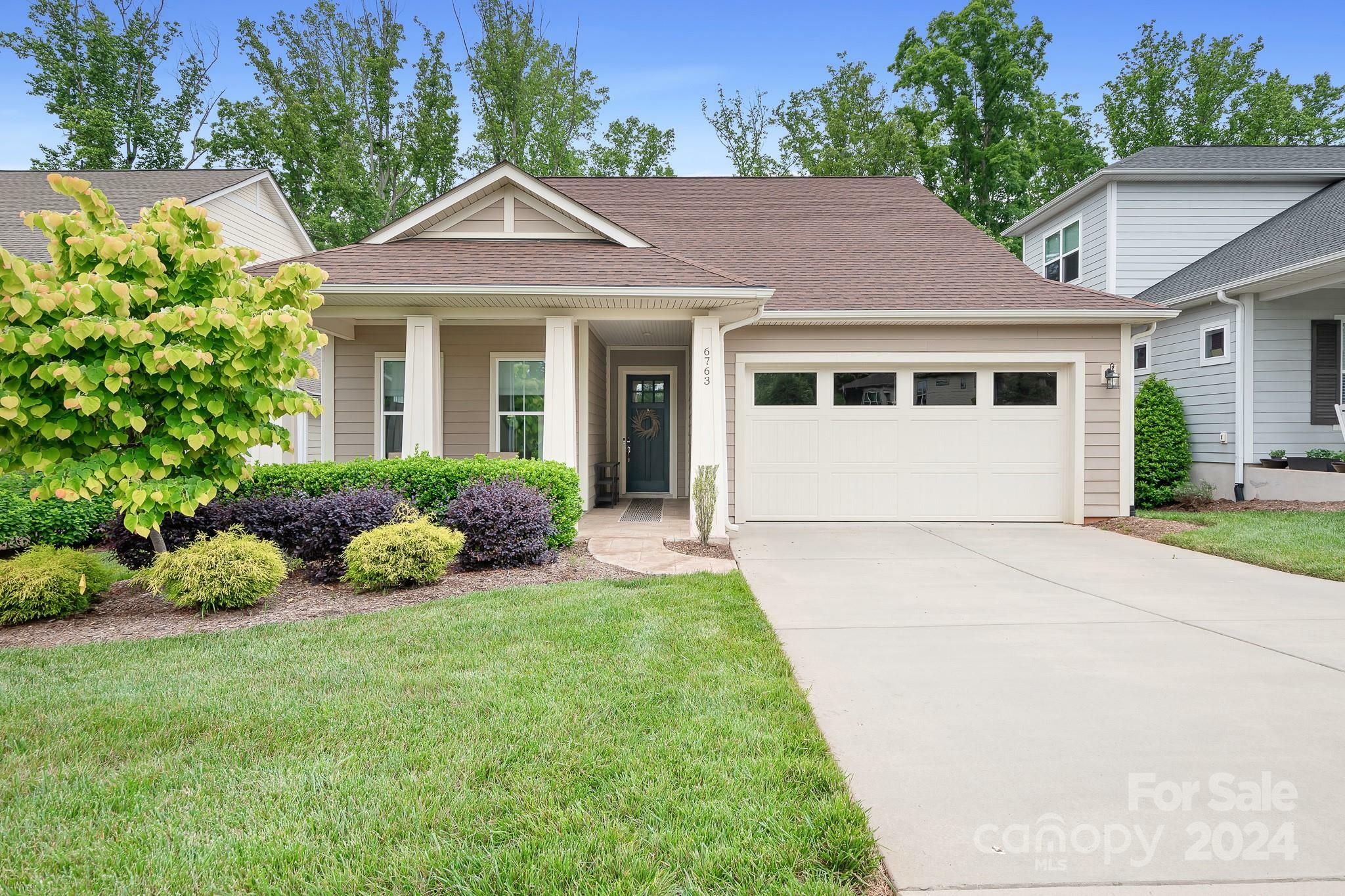 Property Photo: 6763 Shoal Creek Drive NC 28037