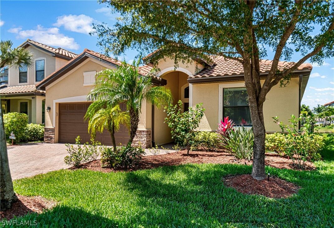 Property Photo:  10992 Cherry Laurel Drive  FL 33912 