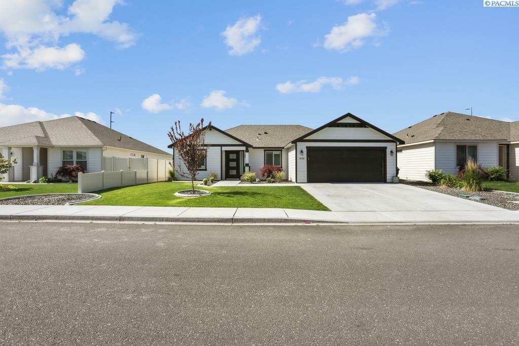 7618 Massey Dr  Pasco WA 99301 photo