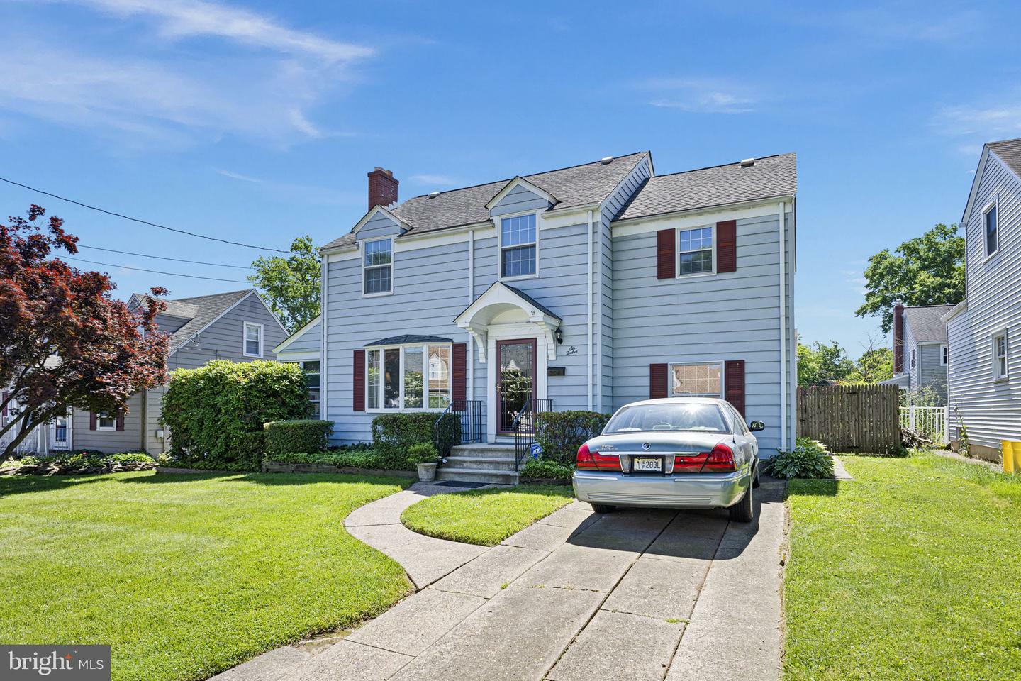 Property Photo:  612 Greenway Avenue  NJ 08618 