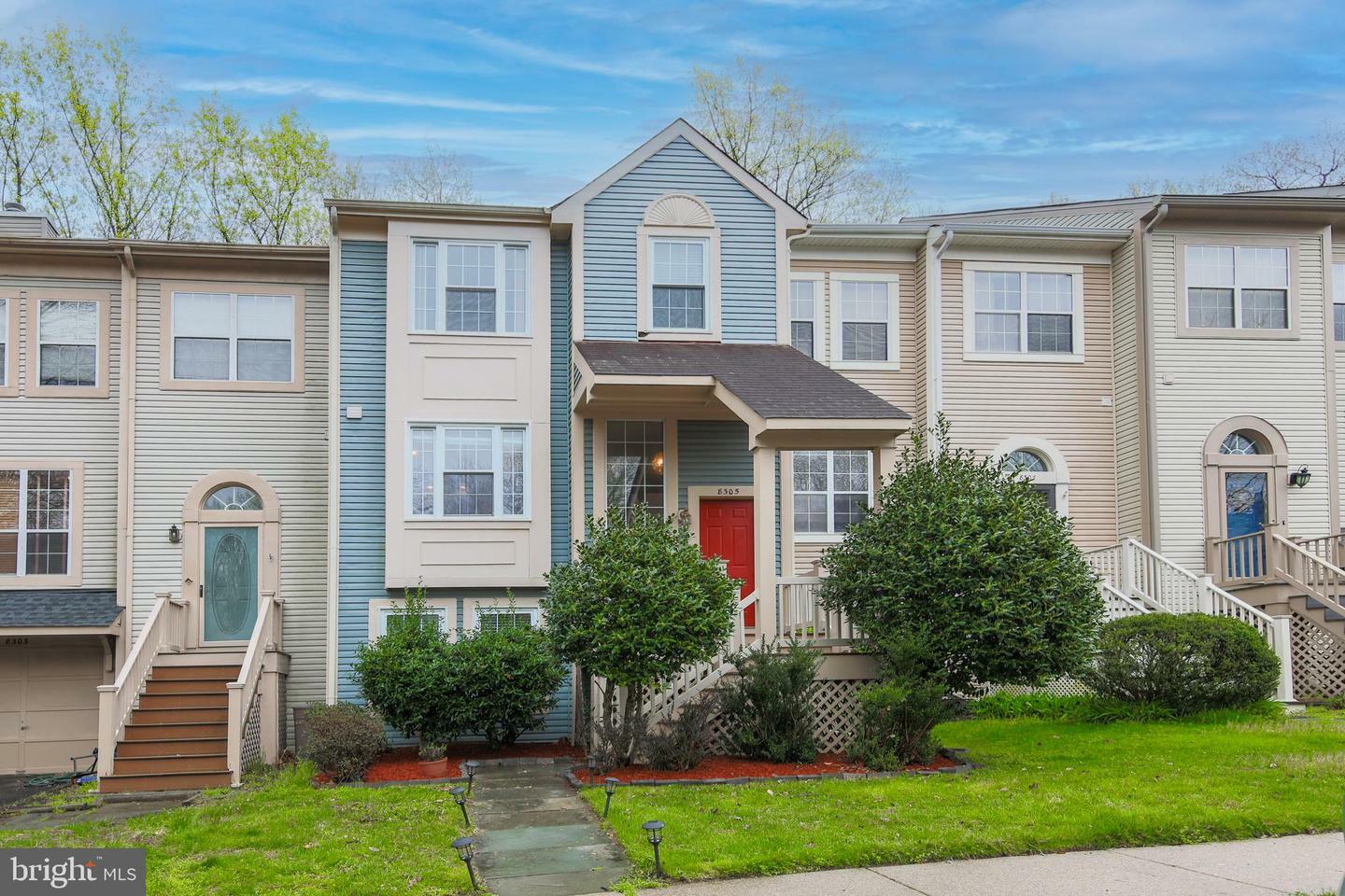 8305 Linden Oaks Court  Lorton VA 22079 photo