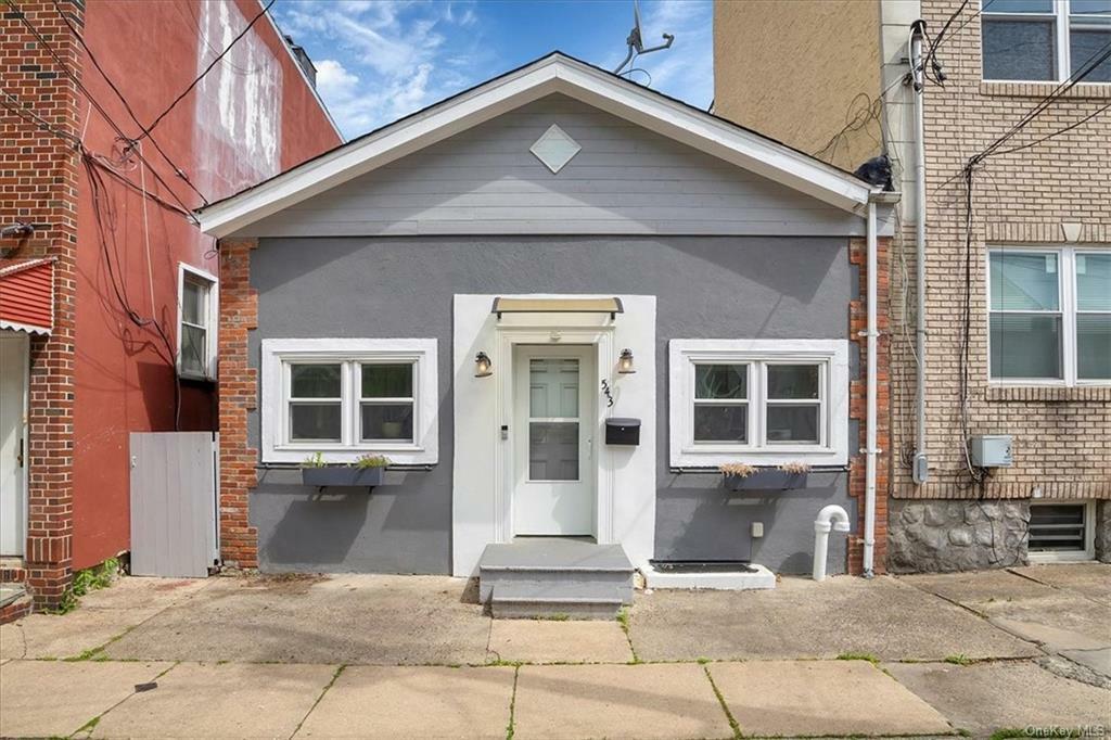 Property Photo:  543 N Terrace Avenue  NY 10552 