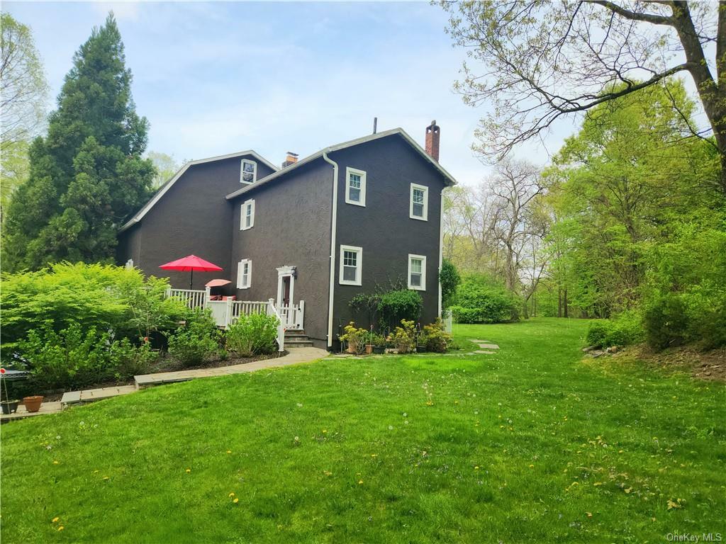 Property Photo:  796 Pinesbridge Road  NY 10562 