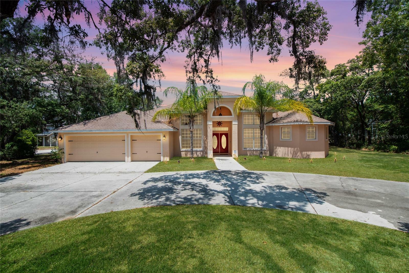 Property Photo:  9207 Jasmine Boulevard  FL 34654 