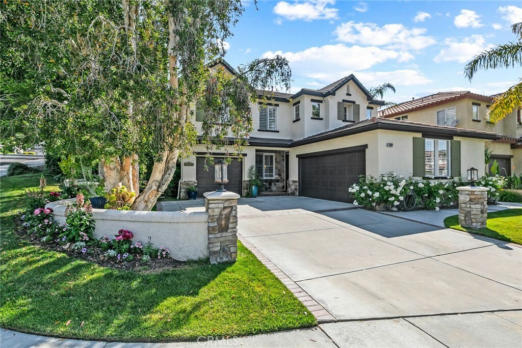 Property Photo:  26302 Mitchell Place  CA 91381 