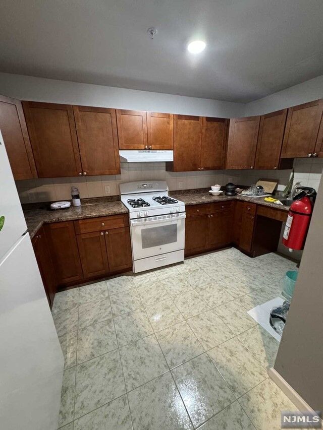 Property Photo:  231 Dayton Avenue 1  NJ 07011 