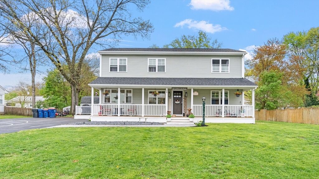 Home for sale in Seekonk 29 Edgemere Dr, Seekonk, MA 02771