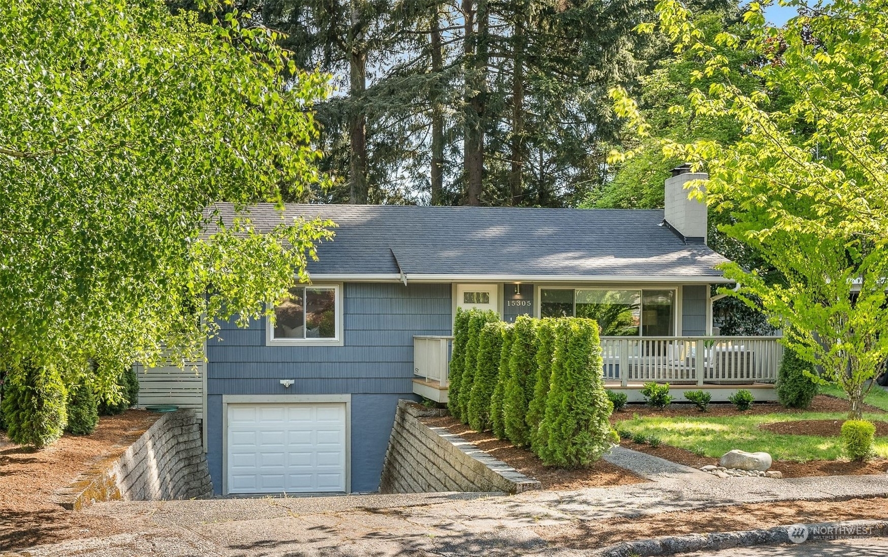 Property Photo: 15305 Ashworth Place N WA 98133