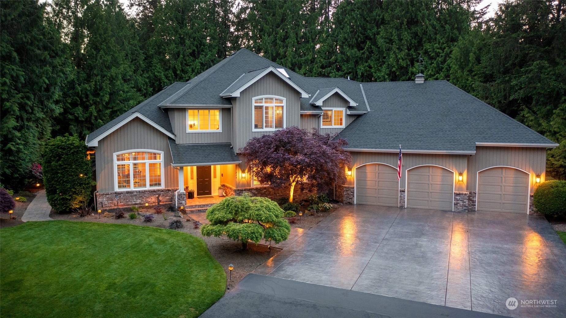 Property Photo: 225 225th Avenue NE WA 98074