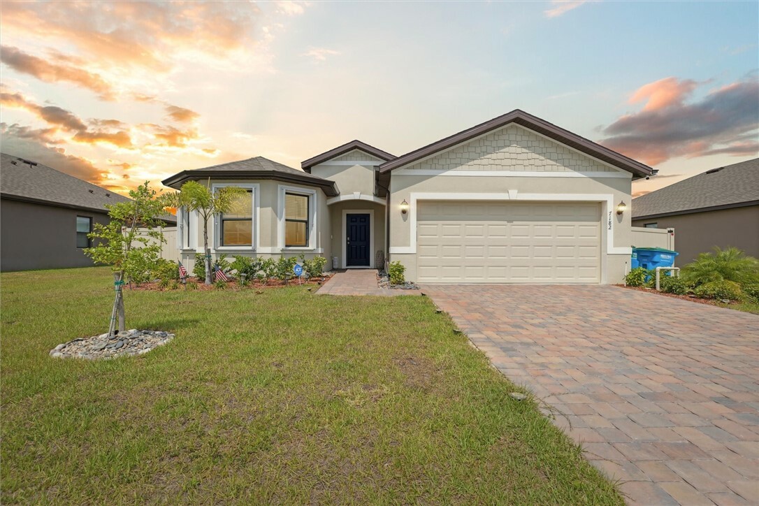 Property Photo:  7182 Tigereye Way  FL 32949 